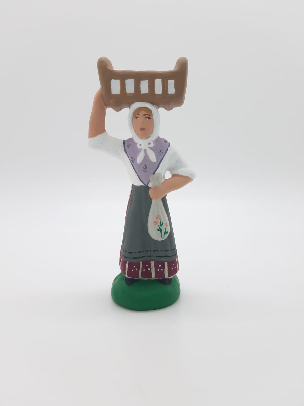 Femme au berceau